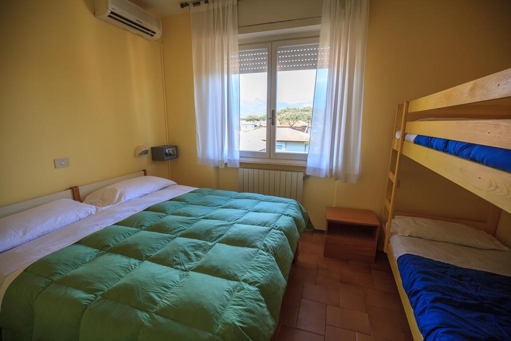 Hotel Il 9 Камайоре Екстер'єр фото