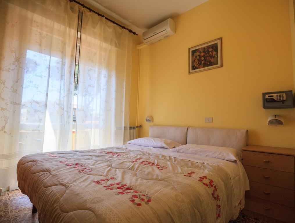 Hotel Il 9 Камайоре Екстер'єр фото
